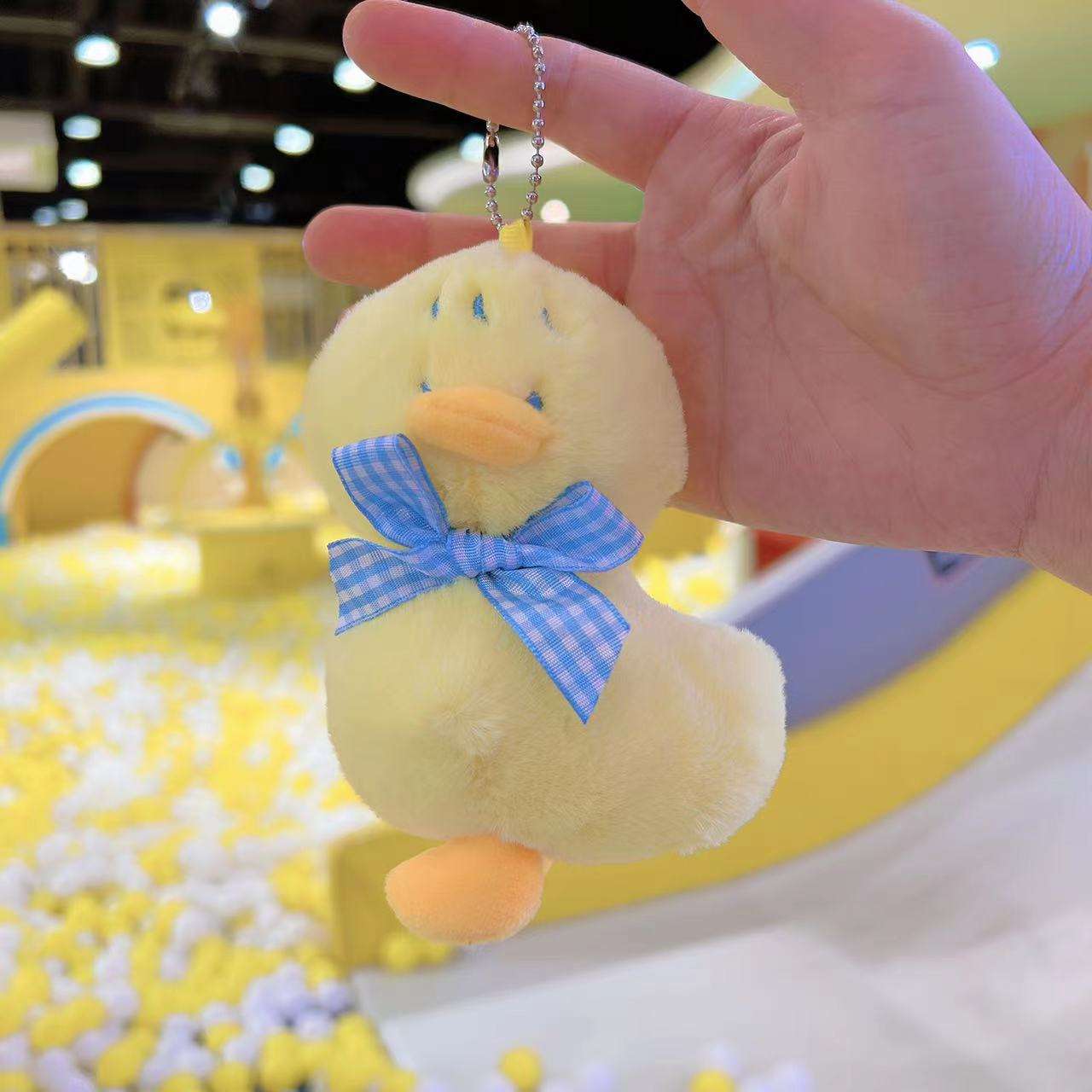 โบว์ไทสีเหลืองเป็ดเชียร์ + โซ่ลูกปัด