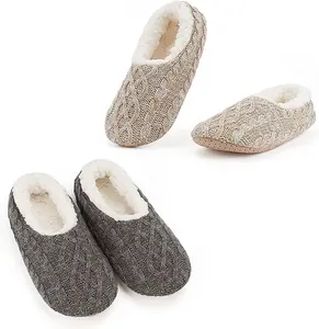 Zapatillas de casa con suela blanda para mujer, calcetines con pinzas, gruesas y cálidas, pantuflas de casa para interior