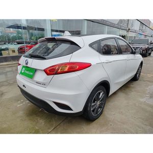 Voiture d'occasion Guazi CHANGAN Eado 2015 1.6L MT Modèle Junku Norme Chine IV En Stock Essence 1.6L Berline Manuelle Conduite à Gauche Faible Coût - Product Image 5