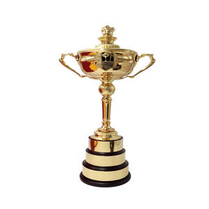 Nouveau design de trophée doré base de natation sports coupe de football international - Product Image 4