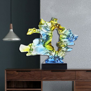 Escultura de Resina de Piedra Taihu Transparente, Forma Irregular, Decoración Artística para el Hogar, Adorno de Escritorio, 640x150x480mm - Product Image 1