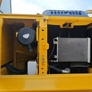 Máy xúc đào bánh xích Komatsu PC240-8 24 tấn đã qua sử dụng, sản xuất tại Nhật Bản, động cơ Cummins, đang bán - Product Image 5