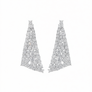 E3461 Orecchini in oro bianco con diamanti taglio principessa colore D naturale, gioielli da sposa di lusso da donna - Product Image 1