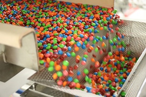 Máquina automática para hacer dulces de azúcar duro dulce pequeño, línea de producción de máquina de dulces de goma - Product Image 6