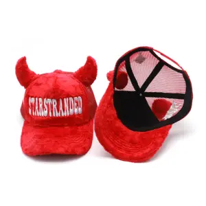 Милая индивидуализированная шляпа дьявола грузовика Вельветовая шляпа грузовика шляпы с гудком дьявола оптовая продажа
