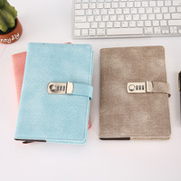 Cuaderno Creativo de Cuero PU con Candado de Combinación, Diario A5, Libreta de Bocetos, Agenda Diaria con Portaplumas y Ranuras para Tarjetas