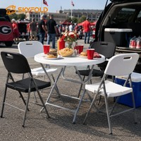 Tables à cocktail hautes portables en plastique et chaises pliantes pour les fêtes
