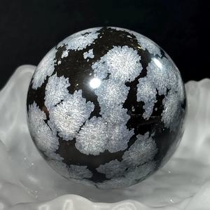 Esfera de Obsidiana de Nieve al por Mayor, Bola de Piedra Natural de Mármol Floral Negro y Blanco para Decoración del Hogar y Regalos - Product Image 3