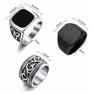 Anillo de Acero de Titanio Fundido con Nudo Celta Triangular, Joyería Masculina Europea y Americana, Estilo Personalizado, OEM Transfronterizo, Éxito de Ventas - Product Image 4