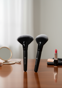 Pennello da Trucco Grande Chenqilu con Setole Sintetiche e Manico in Plastica per Applicazione sul Viso - Product Image 2