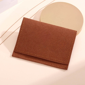 Pochette à bijoux en microfibre Fuchen marron gaufrée avec logo personnalisé, style moderne léger, 10x8cm ou taille personnalisée - Product Image 2