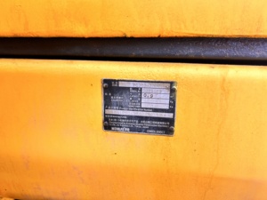 รถขุดไฮดรอลิกแบบตีนตะขาบ Komatsu PC200-6 มือสอง พร้อมเครื่องยนต์ดีเซล S6D102-1 และบุ้งกี๋ขนาด 0.80 ลูกบาศก์เมตร สำหรับงานก่อสร้าง - Product Image 6