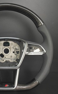 Volante de Coche Personalizado de Fibra de Carbono y Cuero Perforado con Logotipo Personalizado para <span class=keywords><strong>Audi</strong></span> A3/A4/A5/A6/A7/A8/Q3/Q5/Q7/R8/RS3/Serie RS - Product Image 6