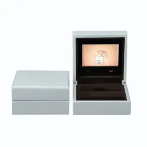Hot seeling 2.4 inch lcd screen video gift box 128MB memory for necklace packaging