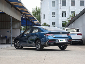 Used 2021 <strong>2022</strong> 2023 for <strong>Elantra</strong> 1.5L CVT LUX Premium Edition Compact Petrol Left-Hand Drive Leather Manual Transmission - Product Image 4