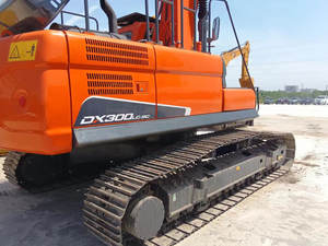 Excavatrice Doosan d'occasion d'origine coréenne de 30 tonnes, modèle DX300/DX200/DX225, 2023, moteur 159 kW, testée et inspectée, à vendre - Product Image 6