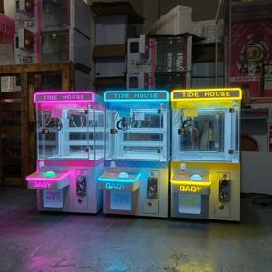 Machine à pincettes mini arcade BaiHui Factory pour petites poupées, à monnayeur, en acrylique et plastique - Product Image 6