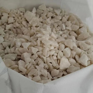 Filtre d'alun de sulfate d'aluminium de qualité industrielle en poudre ou en cristal pour le traitement de l'eau et la fabrication du papier - Product Image 1