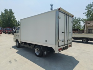 Nueva Camioneta Ligera Futian Xiangling M1 1.5L Gasolina 112 Caballos de Fuerza 4x2 Euro 5 1.9 Toneladas 3.1 Metros Furgoneta de Carga Cerrada - Product Image 4