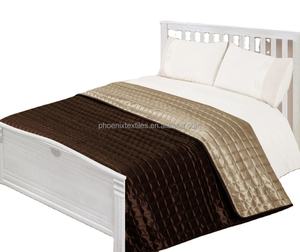 Couvre-<span class=keywords><strong>lit</strong></span> <span class=keywords><strong>matelassé</strong></span> en <span class=keywords><strong>satin</strong></span>, couvre-<span class=keywords><strong>lit</strong></span> en soie, couvre-<span class=keywords><strong>lit</strong></span> - Product Image 1