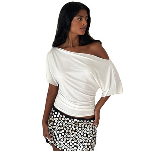 欧米のクロスボーダー女性服夏の新無地スラントカラーバットシャツプリーツトップス - Product Image 5