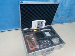 Cầm tay cầm tay kẹp trên siêu âm lưu lượng kế thông minh dầu nước chất lỏng chất lỏng <span class=keywords><strong>Meter</strong></span> +/-0.5% Độ chính xác RS485/232 tùy chỉnh OEM - Product Image 2