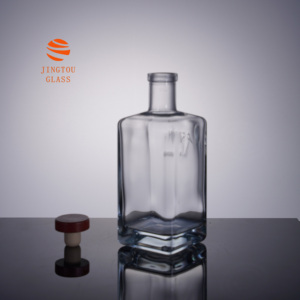 Botellas de Vino Cuadradas de Vidrio Transparente Personalizables de 500 ml y 700 ml, Aptas para Whisky, <span class=keywords><strong>Vodka</strong></span> y Brandy - Product Image 3