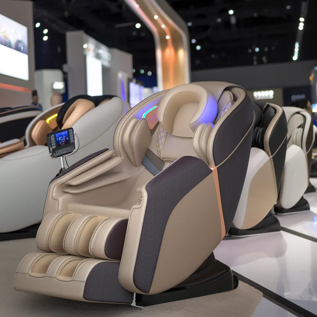 Phenitech Zero Gravity 4D Massager Chair with Stretching, Tapping, Heating Back and Foot Full Body Massage Chair