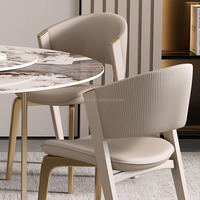 Mobilier de restaurant moderne Chaise de salle à manger nordique Chaise en cuir rembourrée confortable et minimaliste pour café et bar
