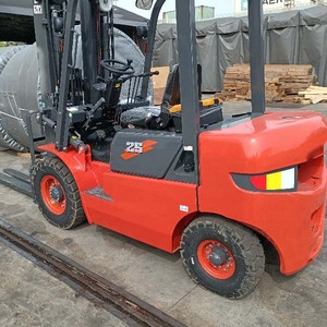 Montacargas Diésel <span class=keywords><strong>FD25T</strong></span>, Peso Operativo 3850 kg, Inclinación del Mástil de 6/<span class=keywords><strong>12</strong></span> Grados, Neumático Neumático para Carga y Descarga en Fábrica - Product Image 2