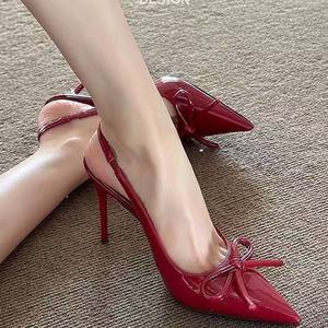 Sandales à talons hauts en cuir verni pour femme, printemps et été, avec nœud, bout pointu, talon fin et décolleté. - Product Image 3