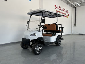 Voiturette de golf électrique Kute 4 places blanche avec sièges et auvent orange - Product Image 5