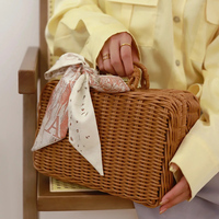 Panier de rangement carré tressé en plastique durable, artisanat traditionnel chinois, écologique, avec poignée, multifonctionnel pour les aliments