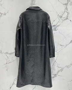 <span class=keywords><strong>Giacca</strong></span> Lunga da <span class=keywords><strong>Donna</strong></span> in <span class=keywords><strong>Pelle</strong></span> di Agnello Nera Intrecciata di Alta Qualità, Nuova con Etichette, Non Foderata, Fatta a Mano - Product Image 6