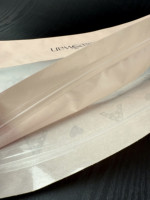 Sacs en papier et plastique personnalisés avec fermeture éclair et fenêtre transparente, finition mate, pour l'emballage de vêtements et d'articles vestimentaires
