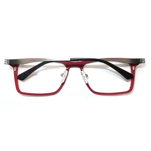 Gafas de Sol Cuadradas U-Top de Madera y Fibra de Carbono Forjada con Lentes Anti Luz Azul TY-MXY-003 - Product Image 5