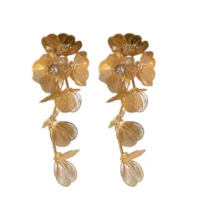 Fashion Jewelry Luxury Flower Earrings Exaggerate Tassel Earrings Women Long Petal Gold Plated Earrings