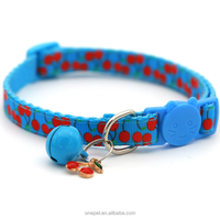Nouveaux accessoires de collier pour animaux de compagnie sangle fruits chat collier fruits cloche collier pour animaux de compagnie