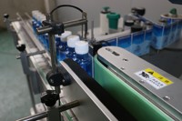 Etiquetadora Automática Envolvente con Certificación CE para Botellas y Frascos de Vidrio |   Aplicador de Etiquetas de Alta Velocidad para Leche, Vino, Salsas, Perfumes