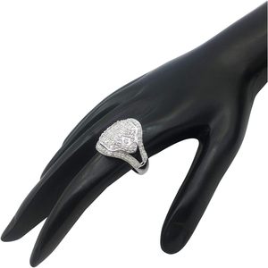Anillo de cóctel con diamantes blancos de 1.38 quilates de peso total, corte redondo, plata de ley, halo, joyería para mujer para fiestas - Product Image 4