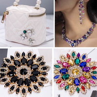 Lot de 50 strass en verre cristal à quatre trous, formes variées, pour couture manuelle DIY, idéal pour vêtements et robes de mariée