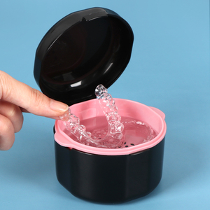 Estuche Redondo para Dentaduras Postizas SUNSHING, Contenedor Hermético con Tapa para Baño de Dentaduras, Caja Portátil para Guardar Retenedores Dentales y Limpiar Prótesis - Product Image 4