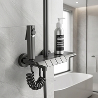 Ensemble de douche noir mat mural avec système de robinetterie de bain, barre coulissante, mitigeur à poignée unique, pommeau de douche rectangulaire à jet doux pour usage hôtelier