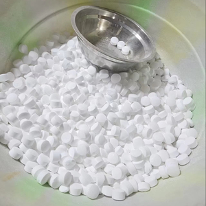 Haute concentration purifier l'adoucisseur d'<span class=keywords><strong>eau</strong></span> comprimés de sel granulés 99.9999% puits profond NaCl bloc de sel chimique faisant la Machine - Product Image 1