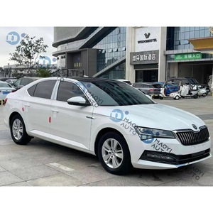 Skoda SuperB TSI280 DSG <span class=keywords><strong>SUV</strong></span> <span class=keywords><strong>2022</strong></span> neuf livraison rapide <span class=keywords><strong>diesel</strong></span> et essence options de carburant voitures d'occasion à vendre - Product Image 3