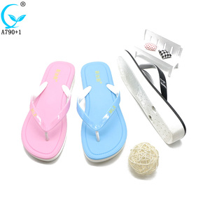 Sandalias Personalizadas <span class=keywords><strong>de</strong></span> PVC para Mujer, Chanclas, Zapatos <span class=keywords><strong>de</strong></span> Tacón Alto para Mujer, Pantuflas para Niñas - Product Image 2