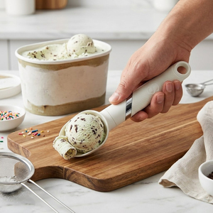 Ensemble de 7 ustensiles de cuisine blanc crème, écologiques, sans BPA, compatibles lave-vaisselle, comprenant un coupe-pizza, une cuillère à glace et un éplucheur, pour une maison esthétique - Product Image 4