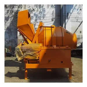 Cementmixer Met Hoppertrommelrol Cement Betonmixer Met Zelfladende Trommel