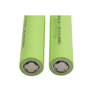 <span class=keywords><strong>LiFePo4</strong></span> 배터리 셀 32140 33140 3.2V 15Ah 15000mAh 리튬 충전식 배터리 - Product Image 1