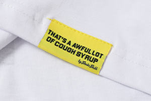 Camisas Esportivas Masculinas de Manga Longa 100% Algodão Pesado de Alta Qualidade da Marca THAT'S a AWFUL LOT of COUGH SYRUP - Product Image 5